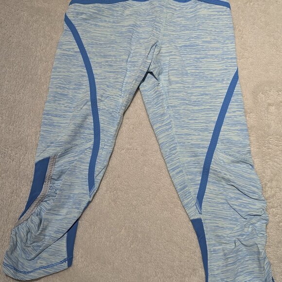 Lululemon Pace Crop Size 2 - Excellent Condition! - Picture 9 of 13